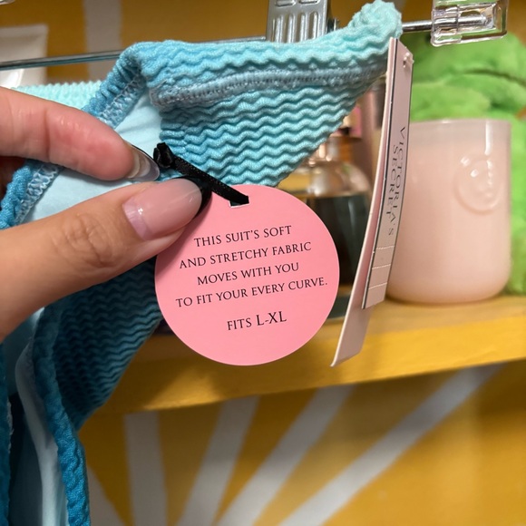 NWT Victoria’s Secret The Wave Ombré Blue Bikini Bottom Size L/XL - Picture 2 of 7